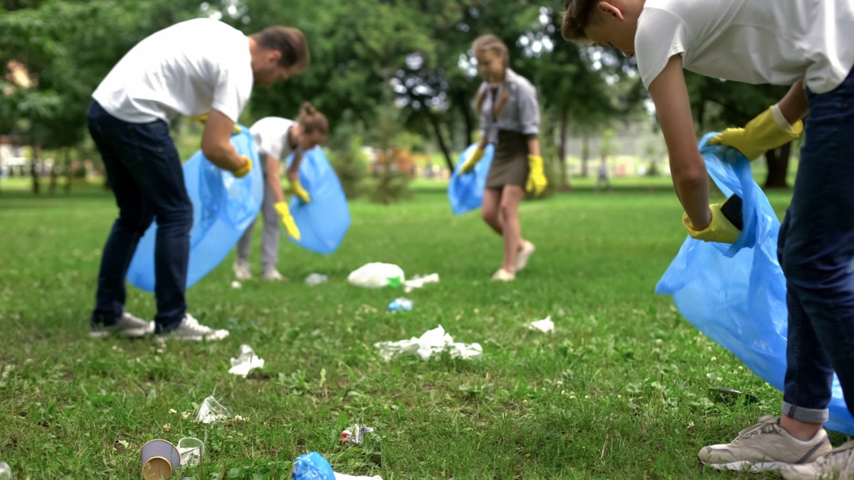 people picking up trash