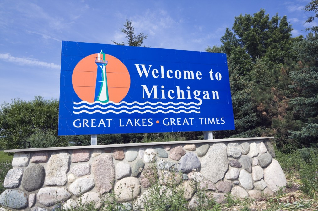 Welcome to Michigan sign