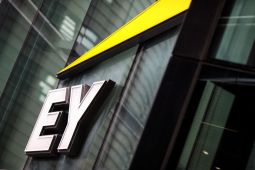 EY logo